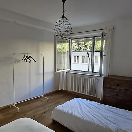 Bright, Comfy Flat, Location 公寓
